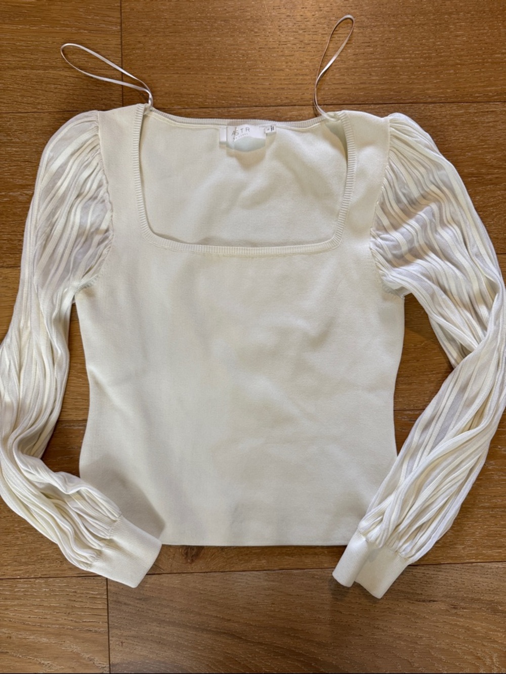 ASTR Cream Square Neck Puff Sleeve Top